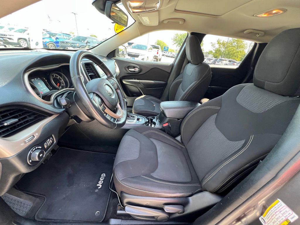 Used 2015 Jeep Cherokee SUV
