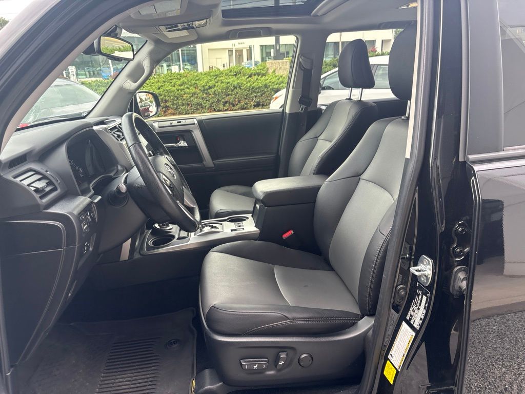 Used 2023 Black Toyota SR5 Premium image 8