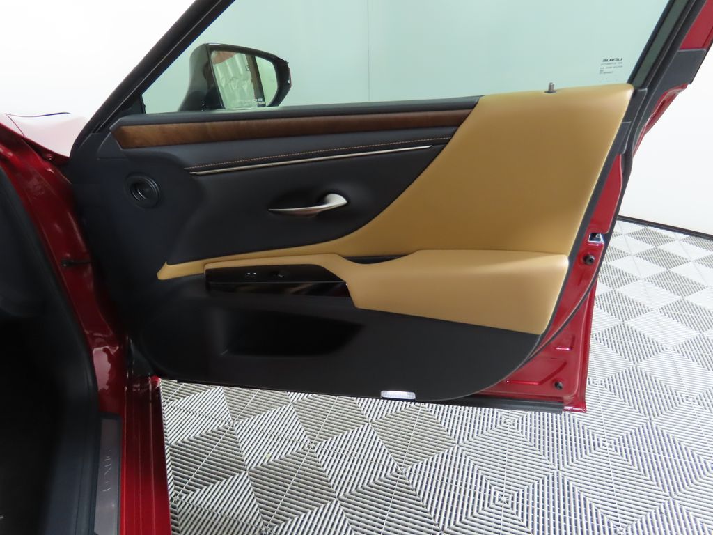 2022 Lexus ES 350 26
