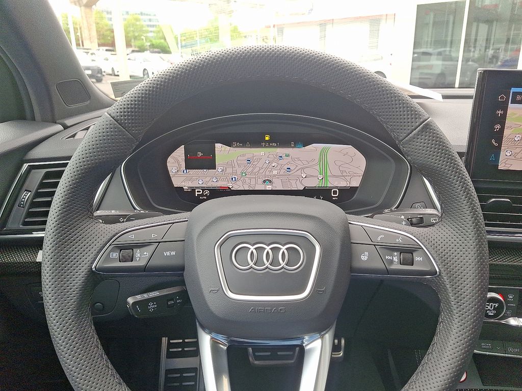 2025 Audi SQ5  17