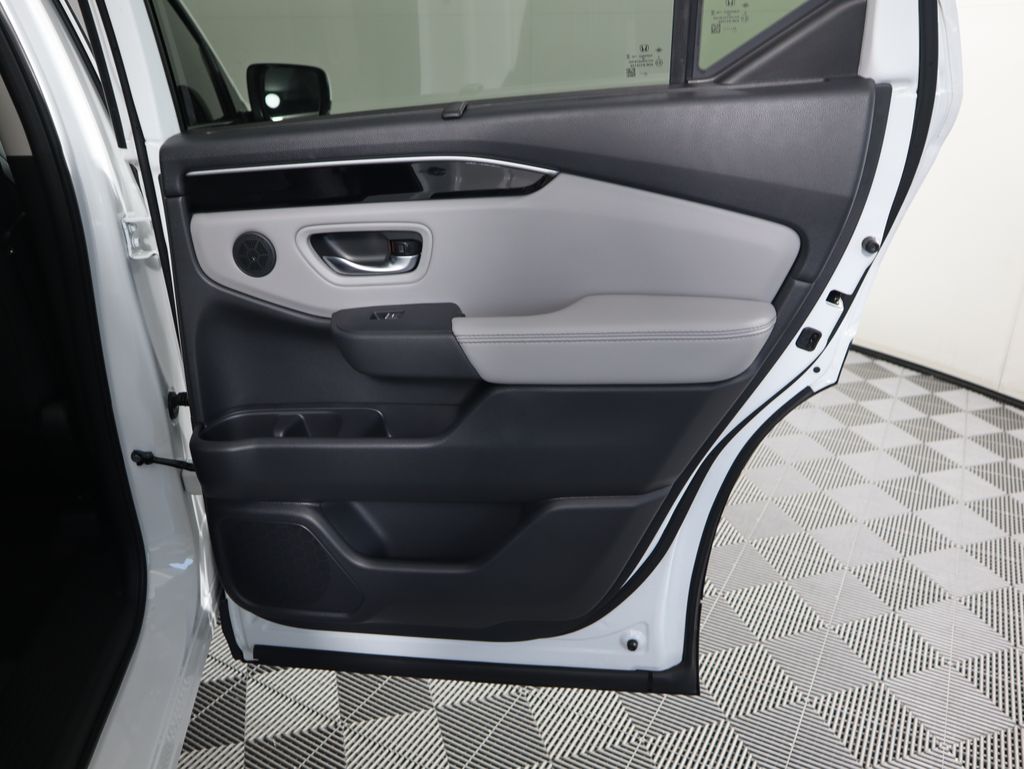 Thumbnail: 2025 Honda Pilot - 28