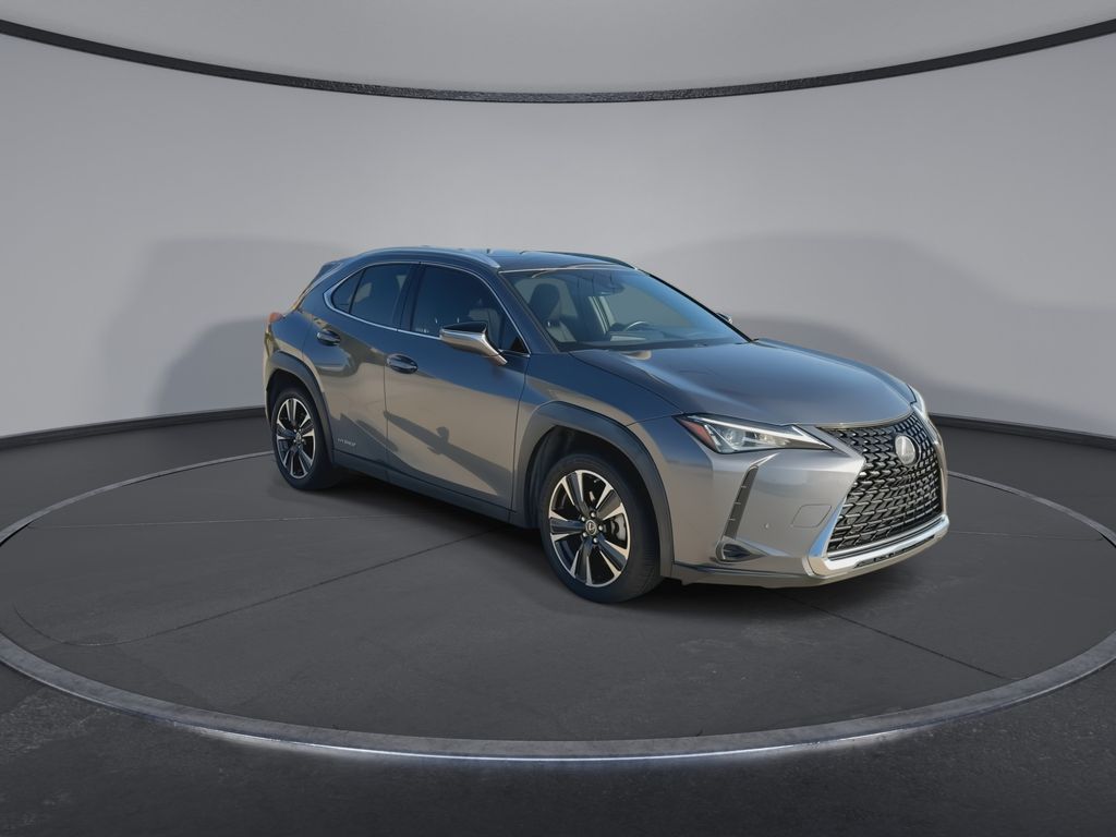 Thumbnail: 2021 Lexus UX - 2