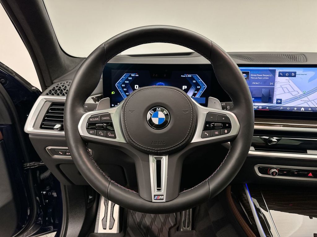 Thumbnail: 2025 BMW X7 - 19