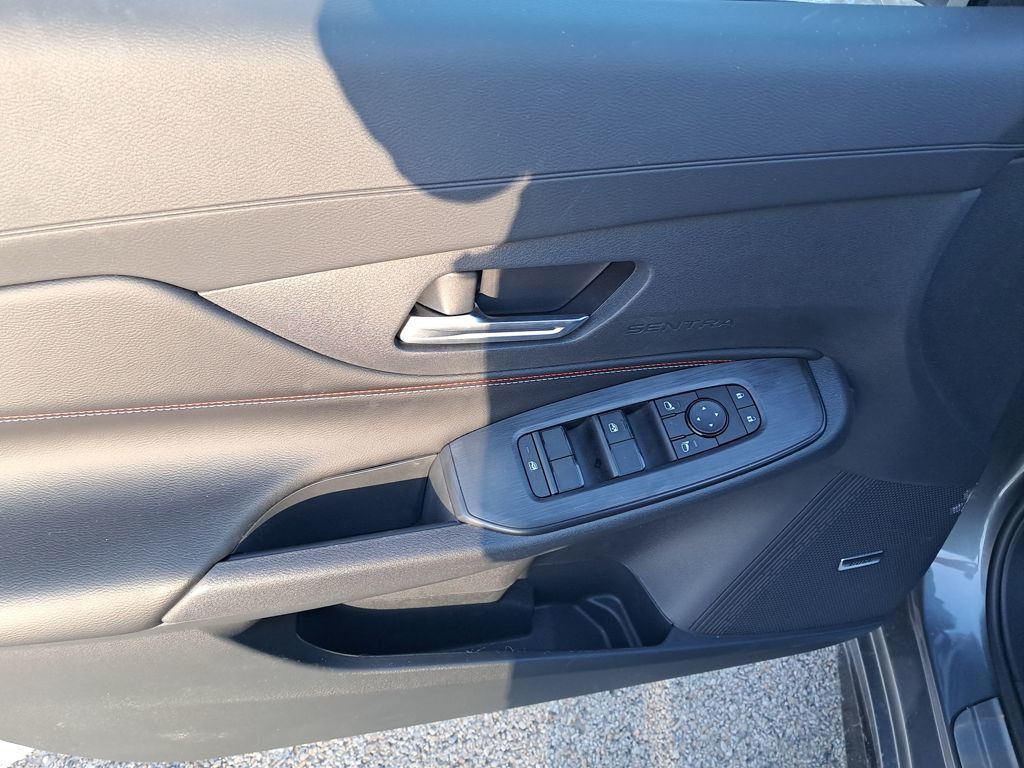 2026 Nissan Sentra SR - 10