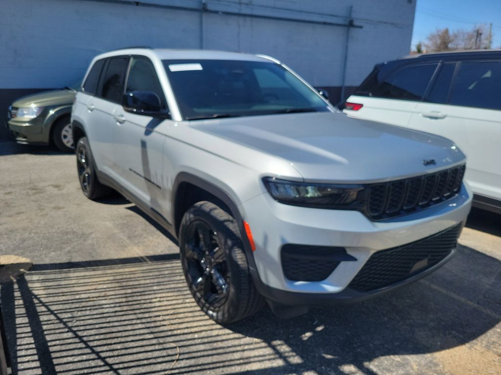 Silver Zynith 2023 Jeep Grand Cherokee Altitude X 4WD SUV / Crossover Four-Wheel Drive 8-Speed Automatic
