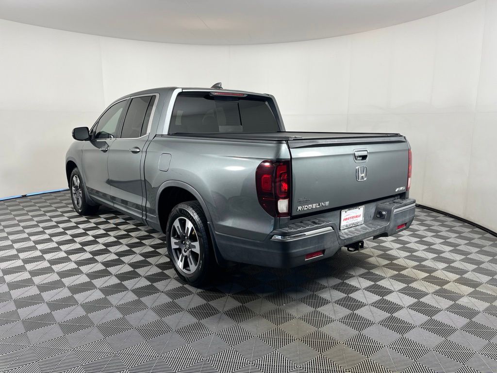 Thumbnail: 2019 Honda Ridgeline - 17