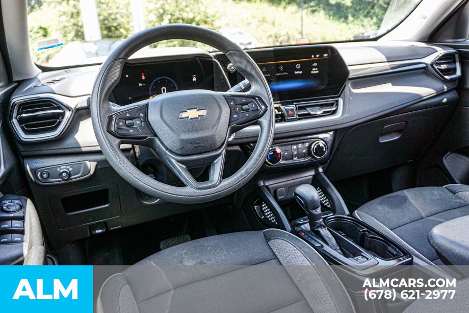 Used 2024 Black Chevrolet LT image 27
