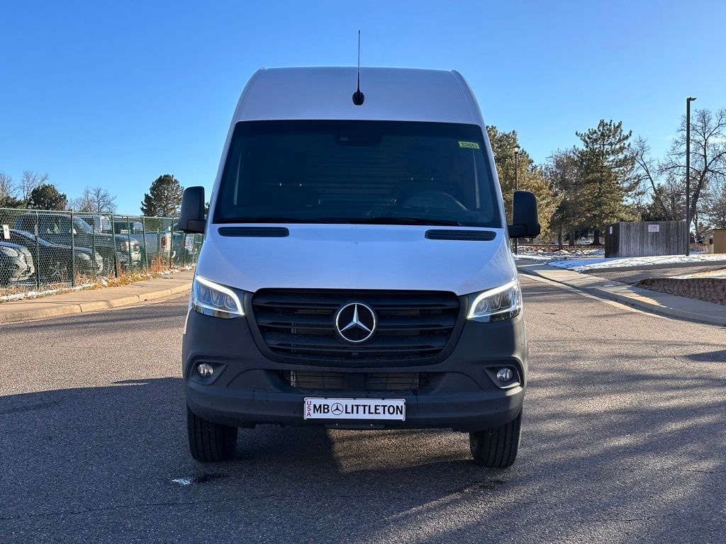 2024 Mercedes-Benz Sprinter 2500 Cargo 144 WB 6