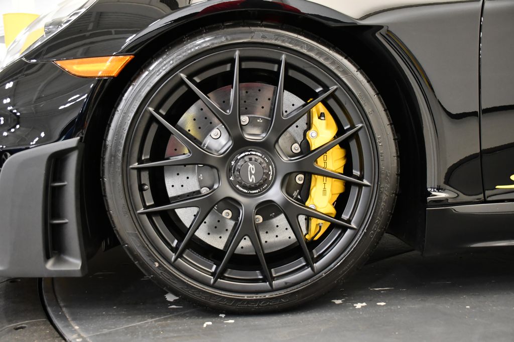 Thumbnail: 2025 Porsche  - 16