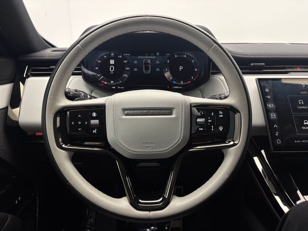 Thumbnail: 2024 Land Rover Range Rover Sport - 11