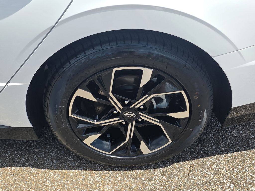 Used 2024 Hyundai Sonata Sedan