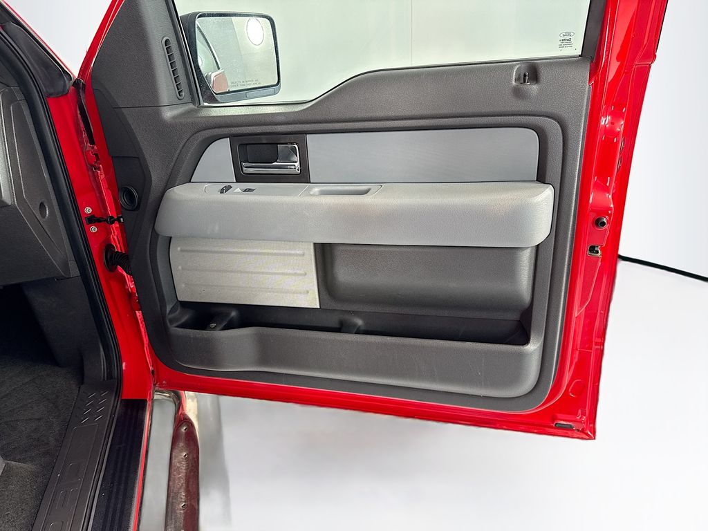 Thumbnail: 2014 Ford F-150 - 25