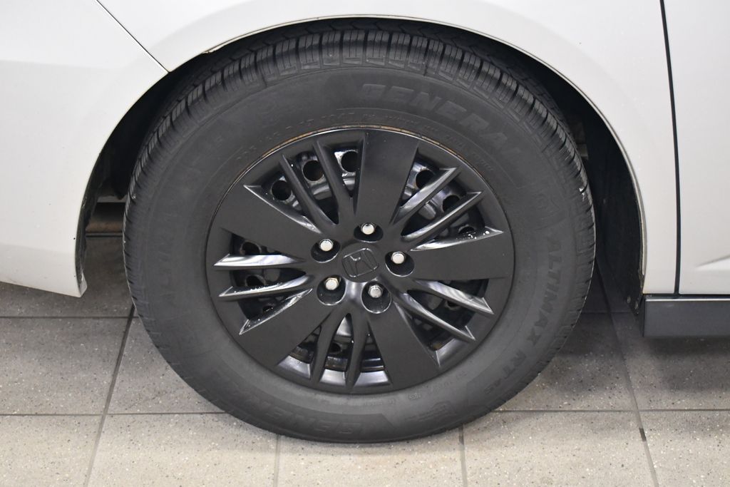 Thumbnail: 2014 Honda Odyssey - 12