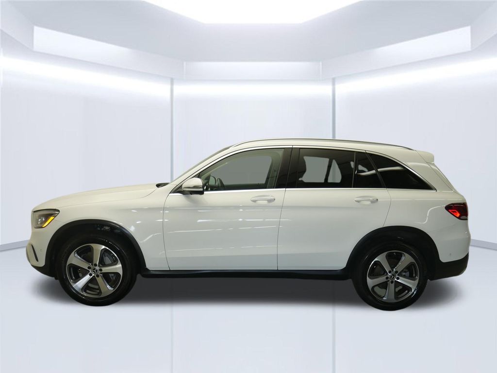 Thumbnail: 2022 Mercedes-Benz GLC - 2