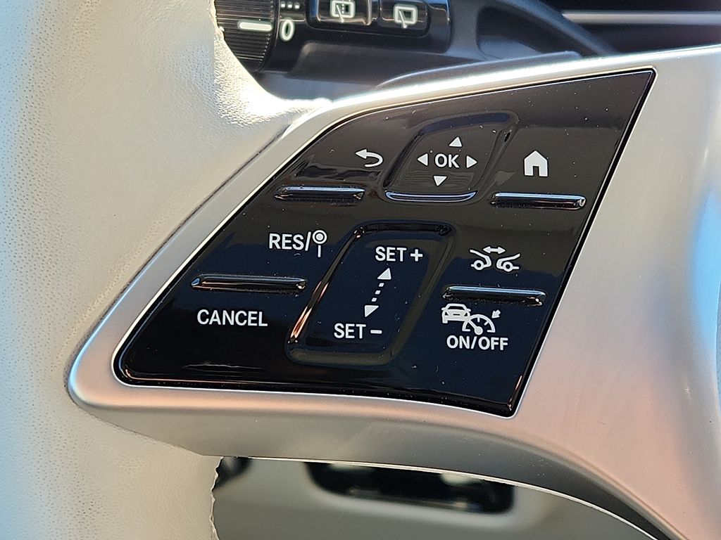 Thumbnail: 2023 Mercedes-Benz EQE - 21