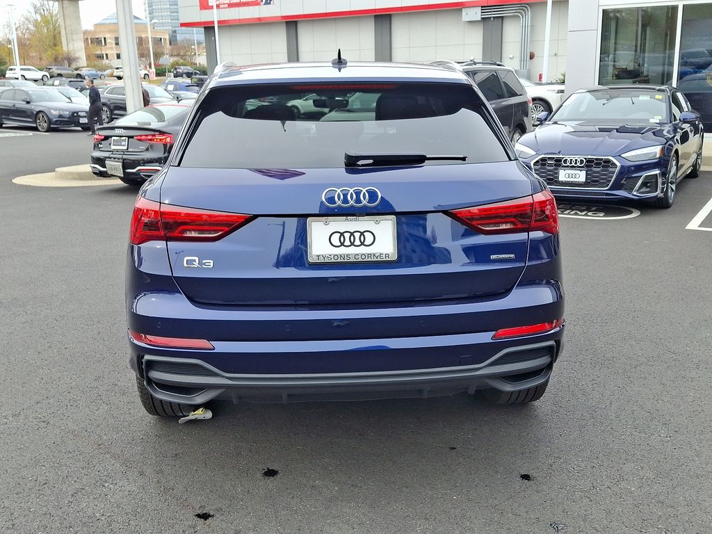 2024 Audi Q3 Premium 5