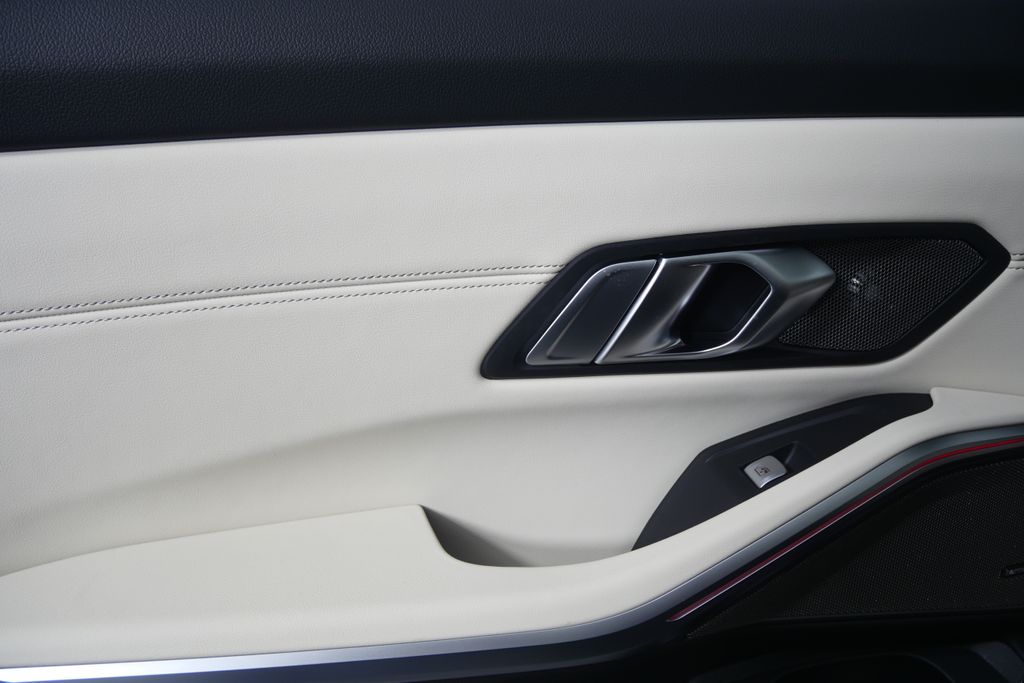 Thumbnail: 2026 BMW M3 - 16