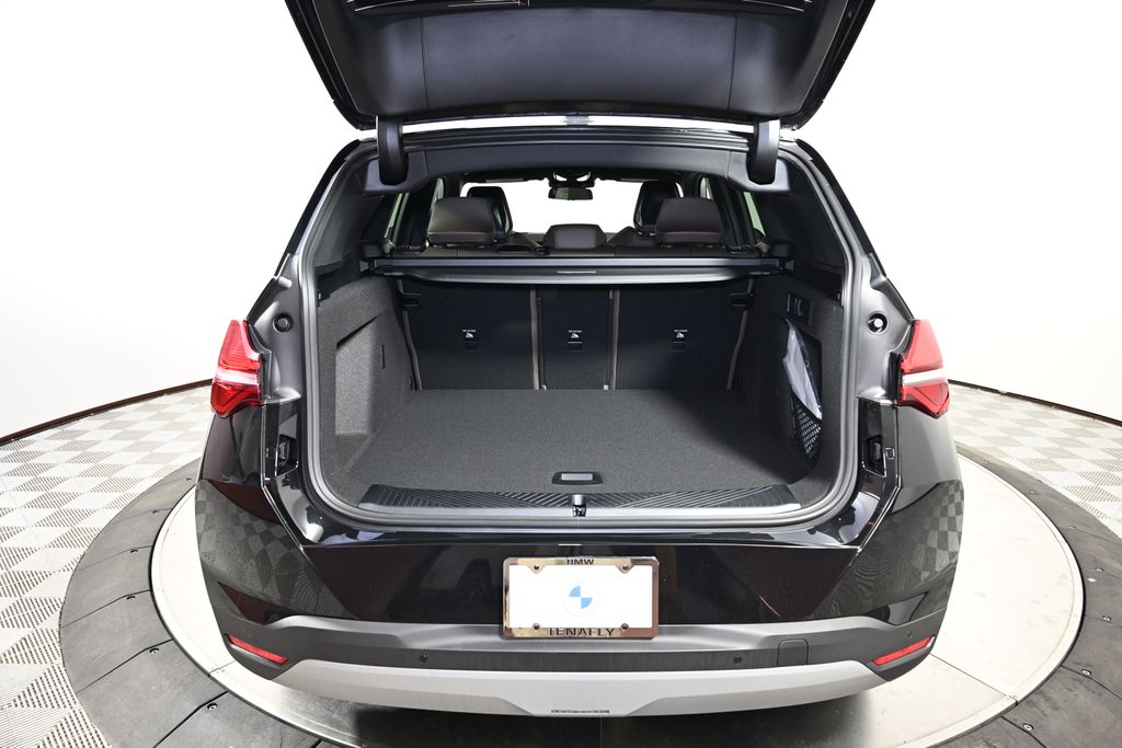 Thumbnail: 2026 BMW X3 - 10