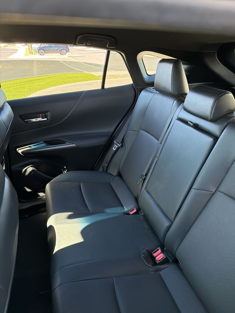 Thumbnail: 2021 Toyota Venza - 7