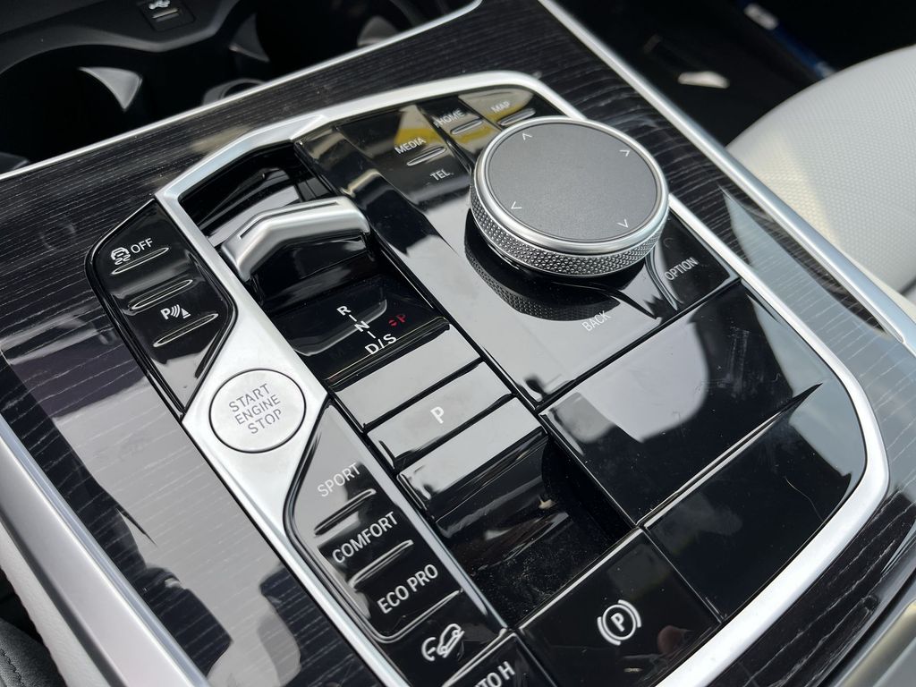 Thumbnail: 2026 BMW X5 - 20