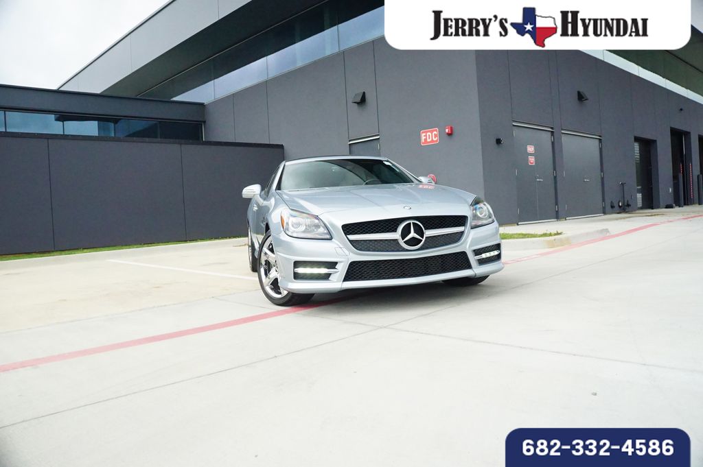Diamond Silver Metallic 2014 Mercedes-Benz SLK 250 Convertible Rear-Wheel Drive 7-Speed Automatic