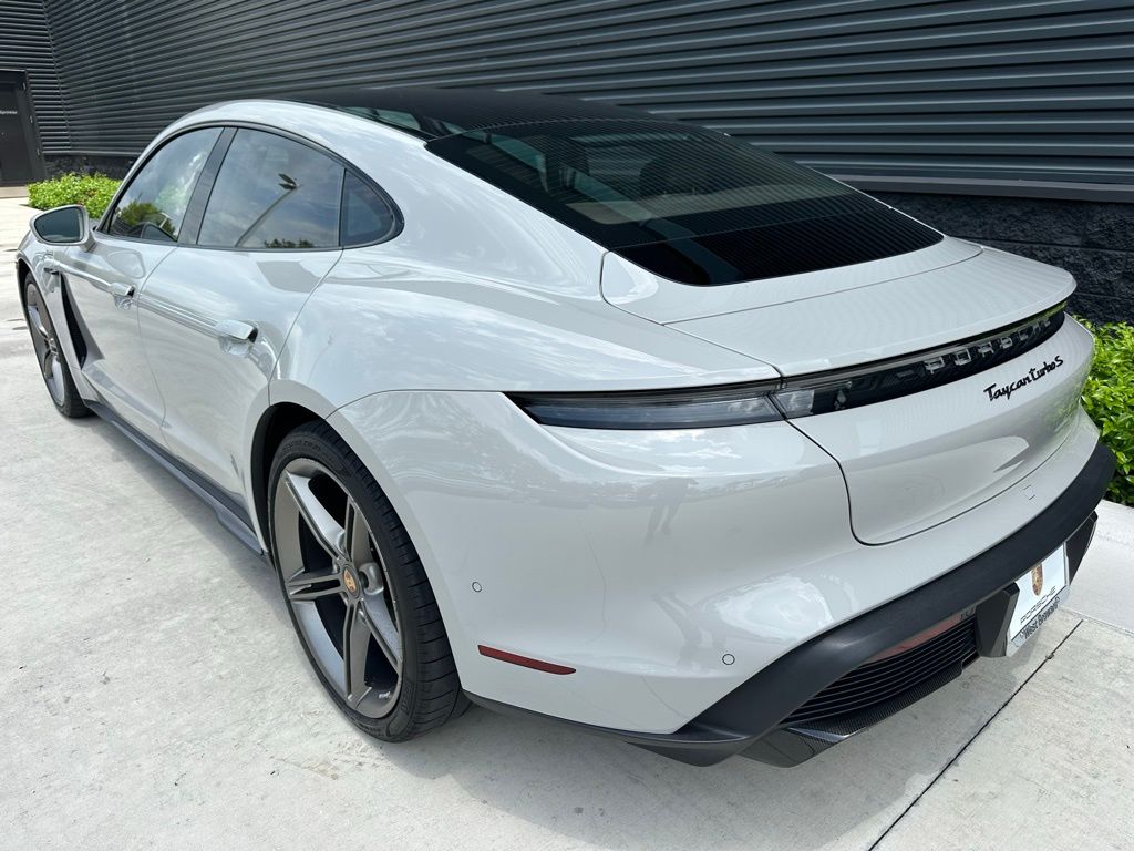 2024 Porsche Taycan Turbo 3