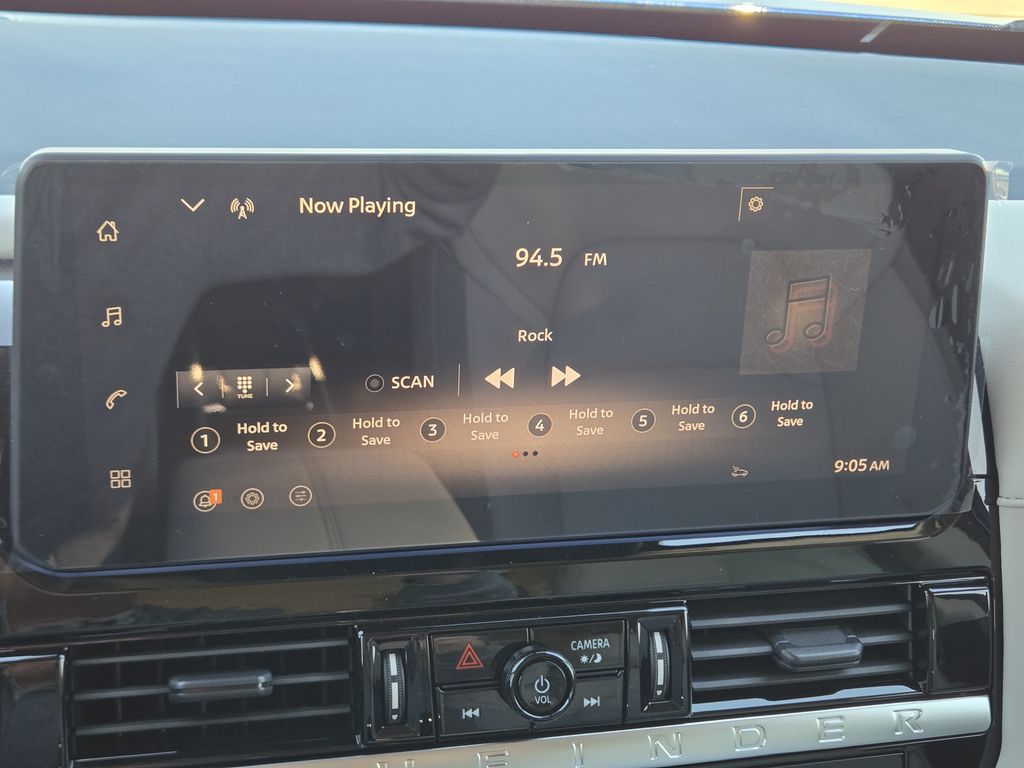 2026 Nissan Pathfinder SL - 11