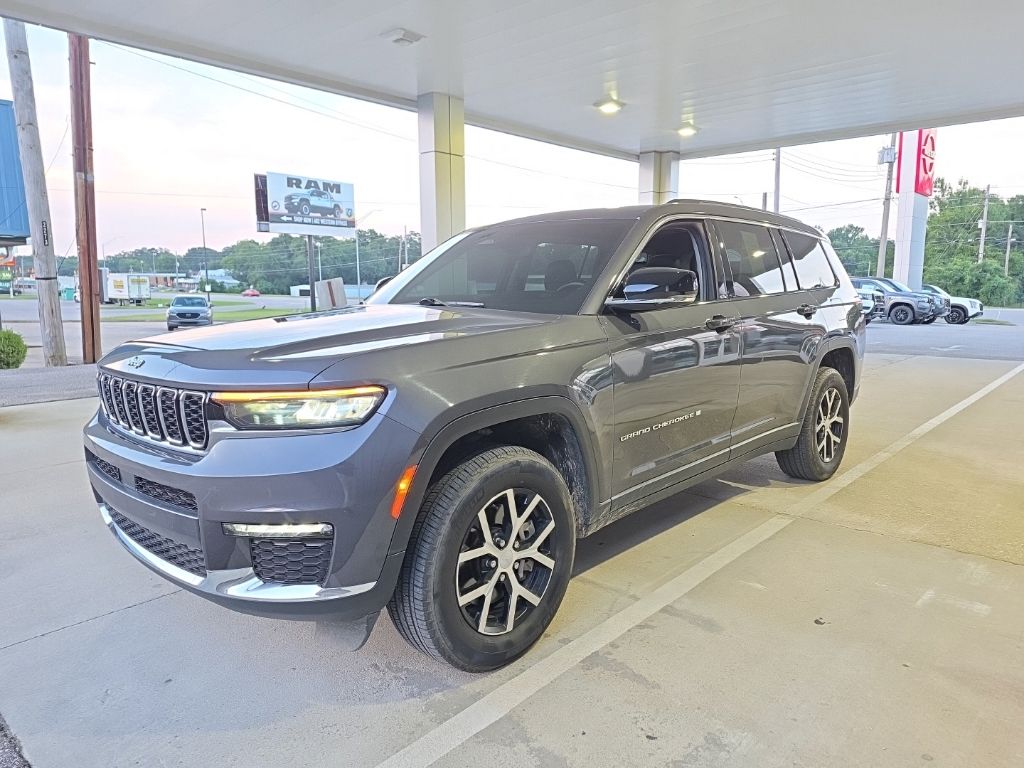 Baltic Gray Metallic Clearcoat 2024 Jeep Grand Cherokee L SUV / Crossover Four-Wheel Drive 8-Speed Automatic