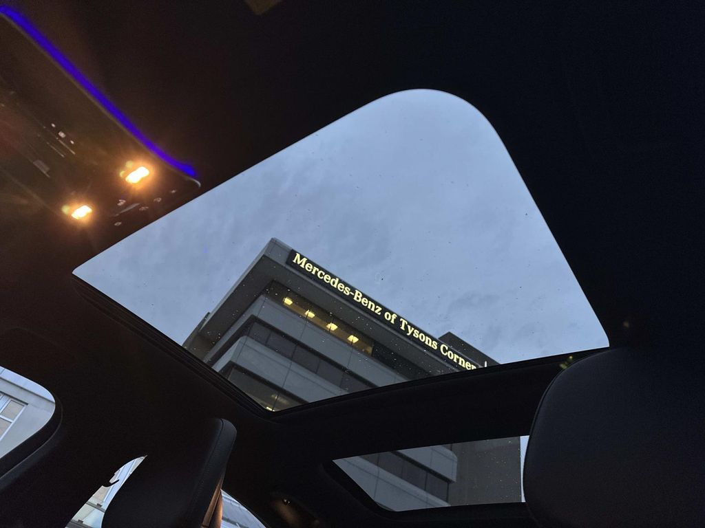 Thumbnail: 2023 Mercedes-Benz C-Class - 31