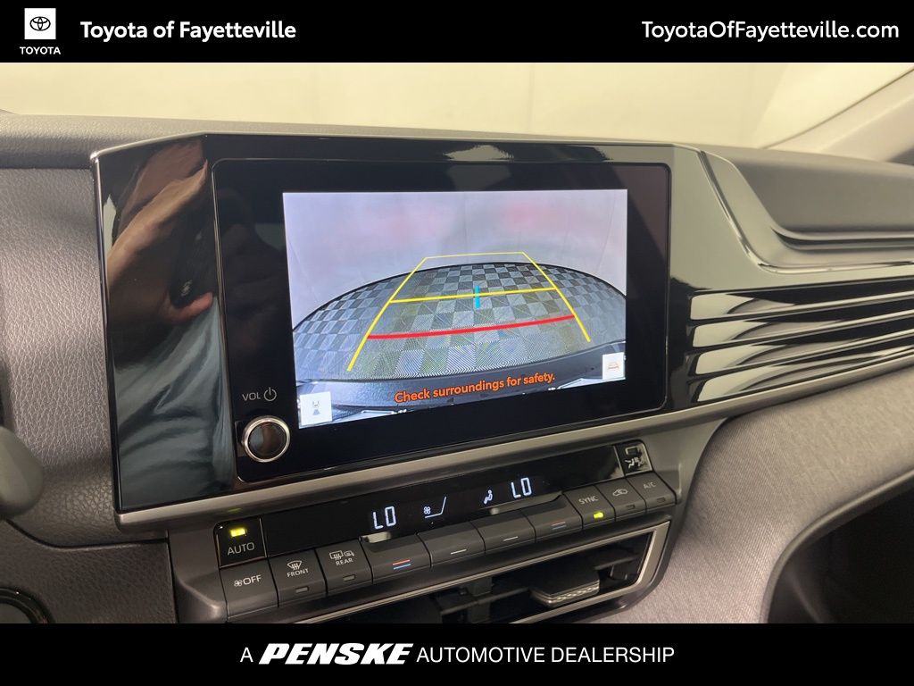Thumbnail: 2025 Toyota Camry - 25