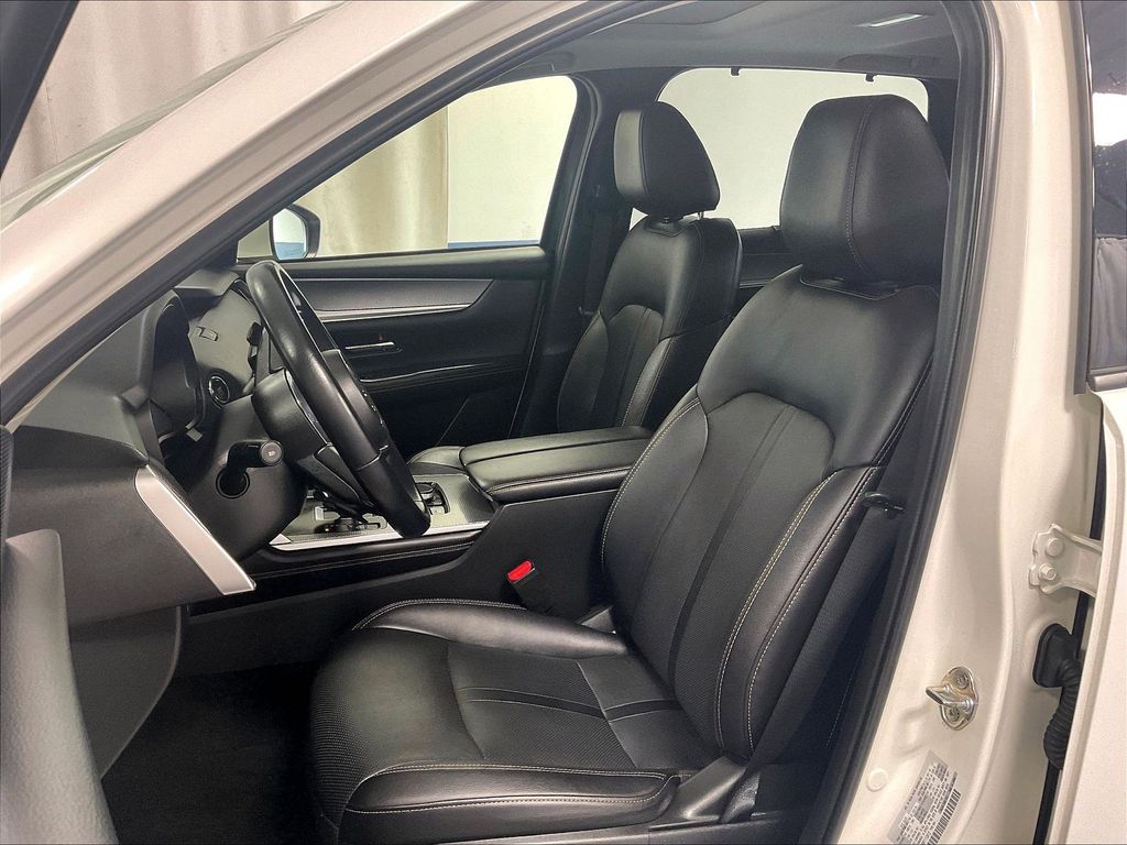 2024 Mazda CX-90 — photo 10