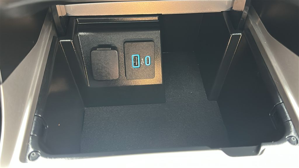 2024 Ford Explorer ST-Line White at DeMontrond Auto Country