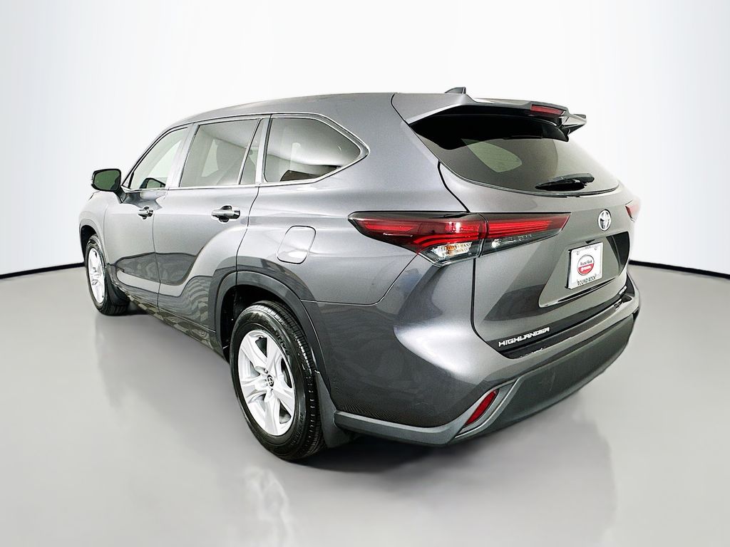 Thumbnail: 2024 Toyota Highlander - 7