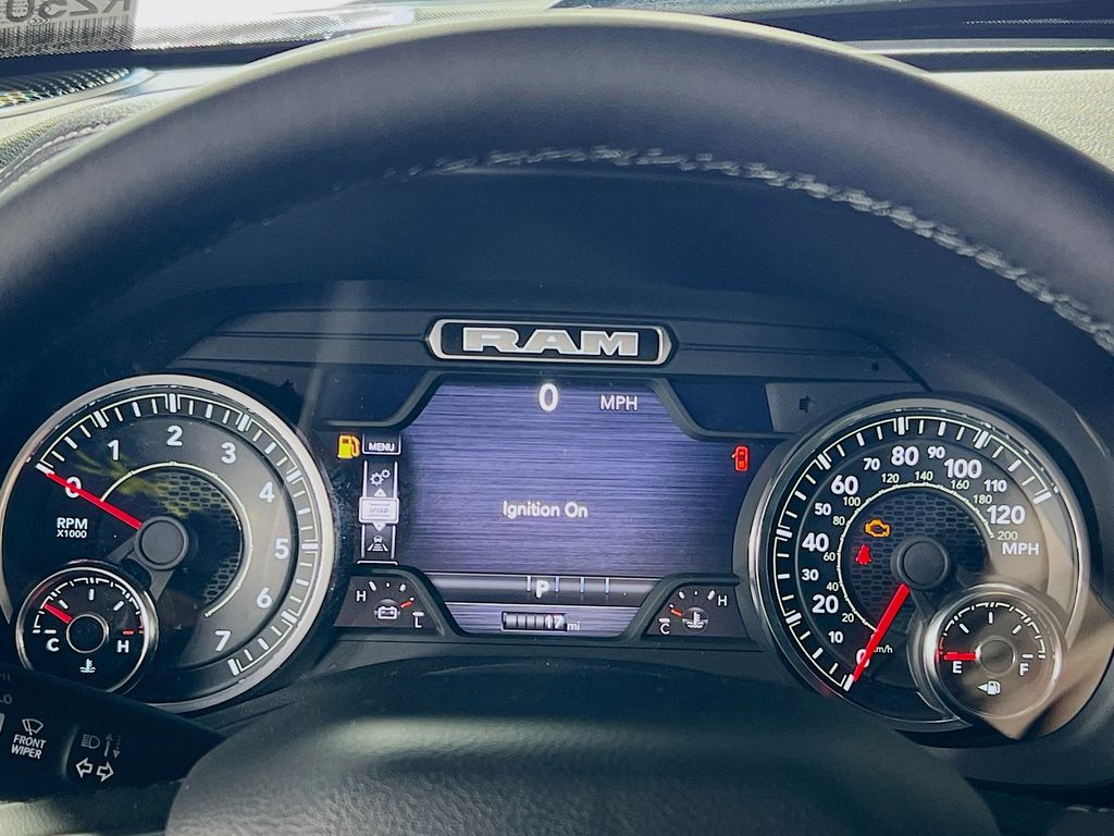 1500 Crew Cab Laramie