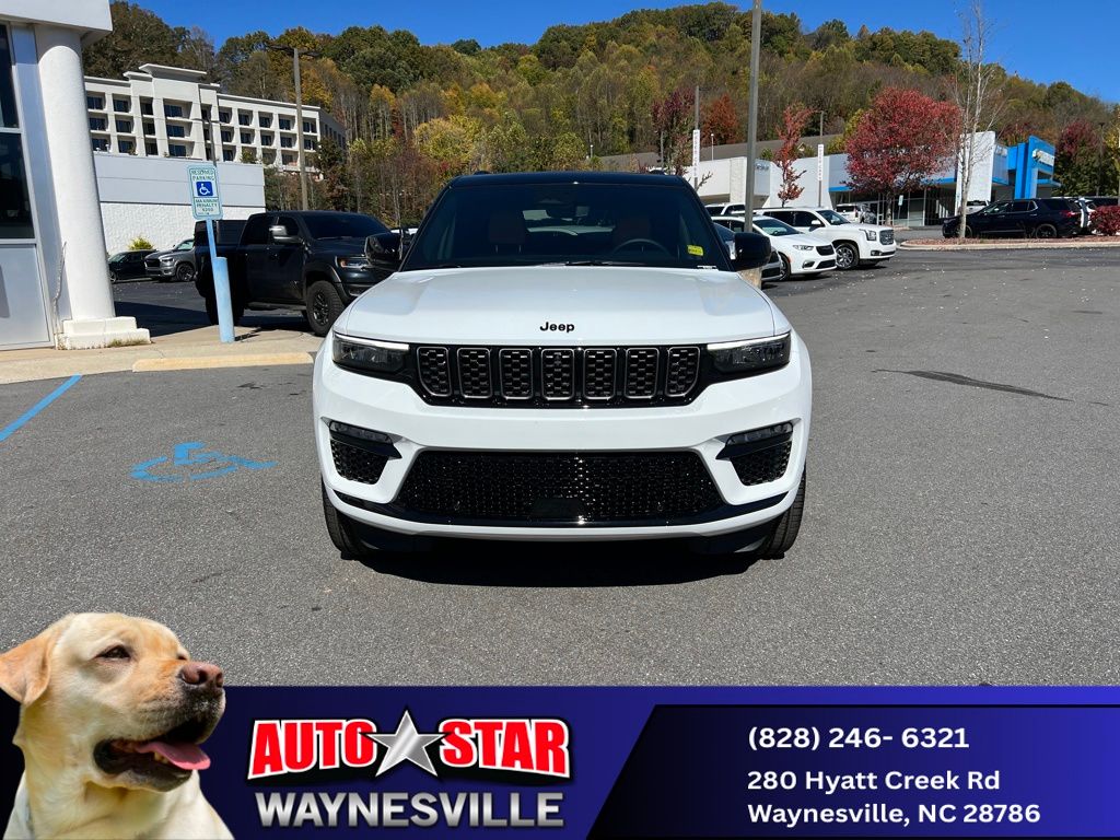 new 2025 Jeep Grand Cherokee car, priced at $57,990