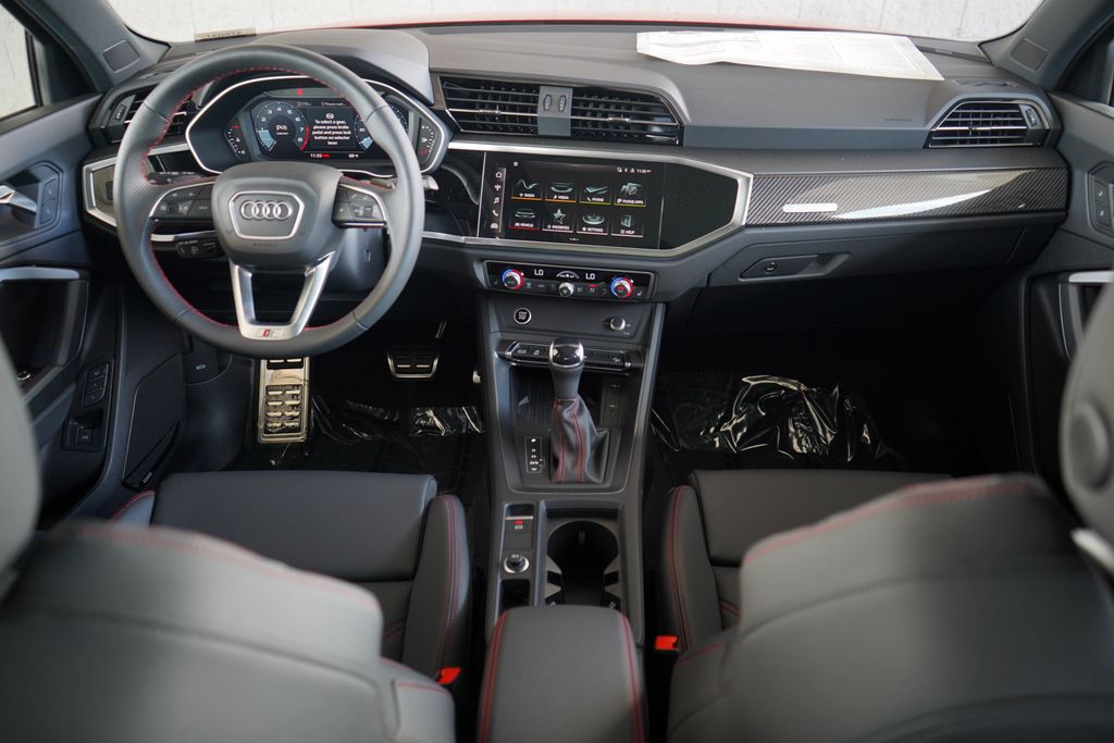 Thumbnail: 2025 Audi Q3 - 8