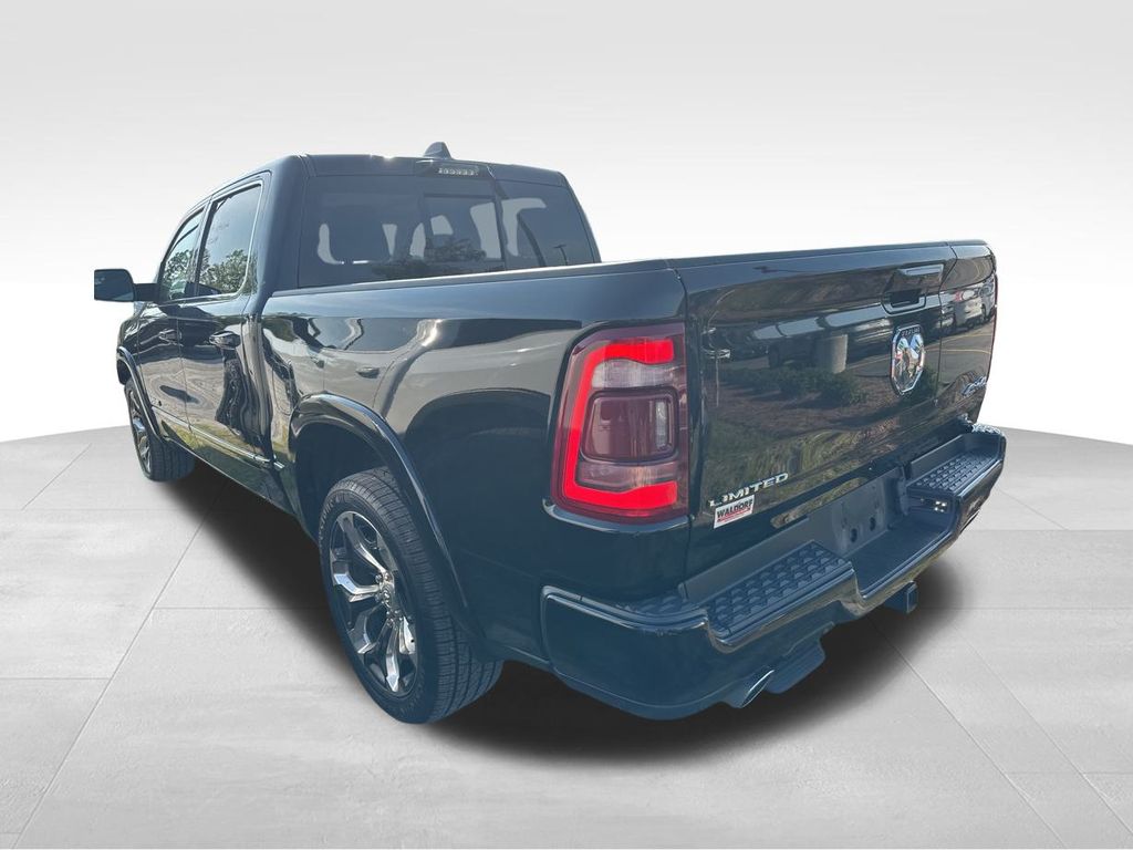 2023 Diamond Black Crystal Pearlcoat Ram 1500 Limited 4X4 Truck