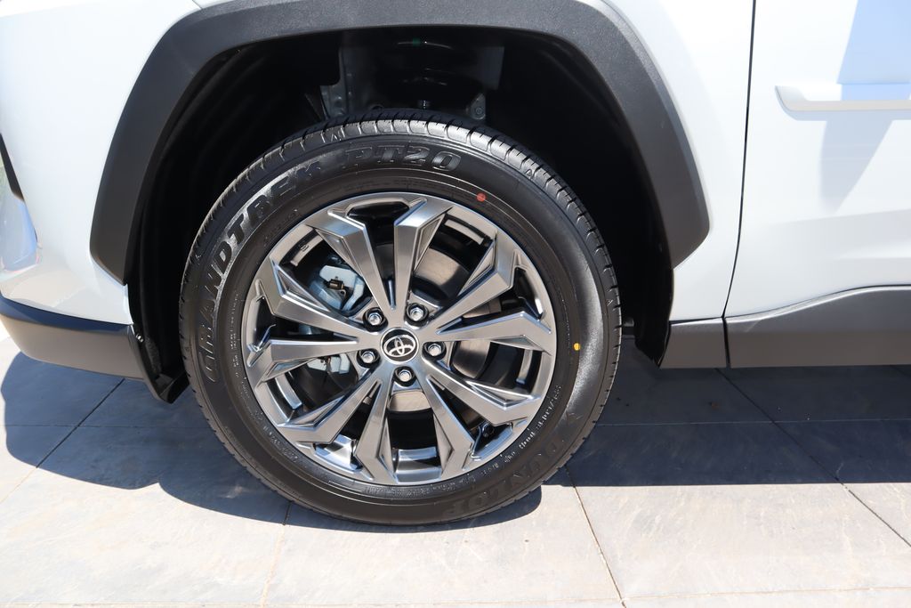 2025 Toyota RAV4 Limited 28