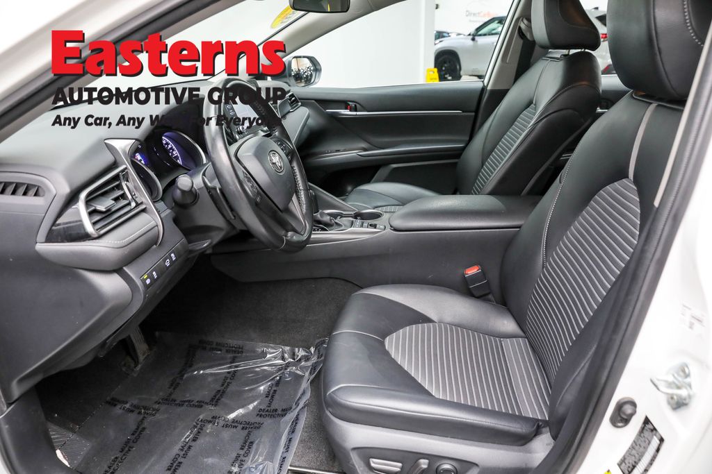 Used 2022 White Toyota SE image 14