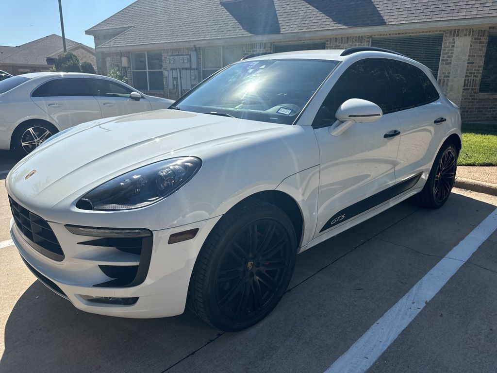 2017 Porsche Macan GTS 16