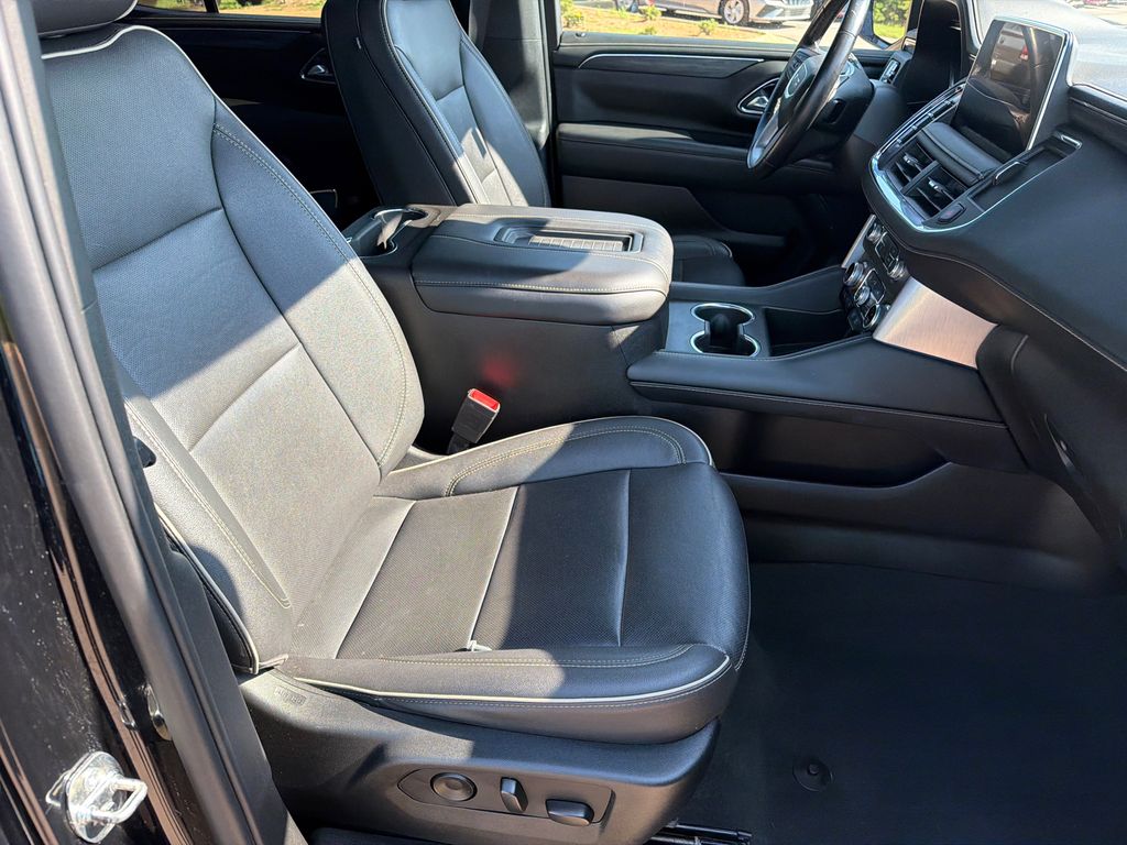 Used 2023 Black GMC SLT image 13