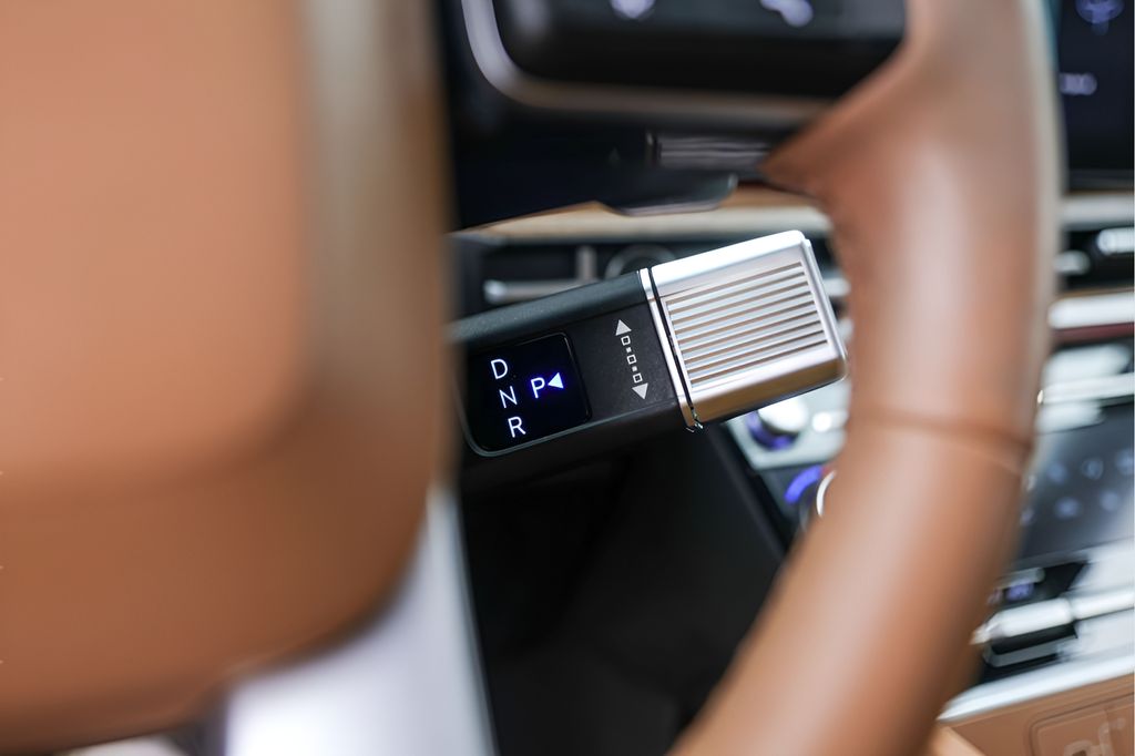 Used Car 2024 Hyundai Santa Fe Hybrid  Limited For Sale Under $40,000 In Austin, Texas