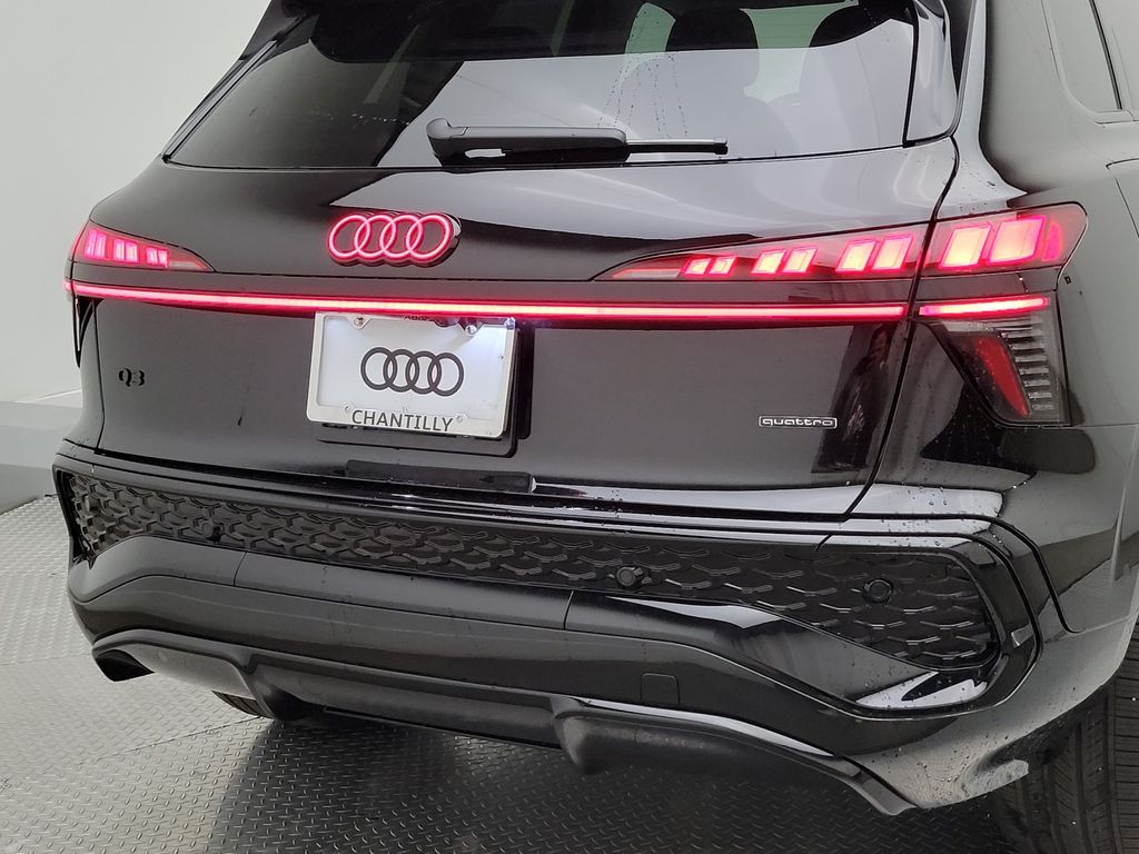 Thumbnail: 2026 Audi Q3 - 7