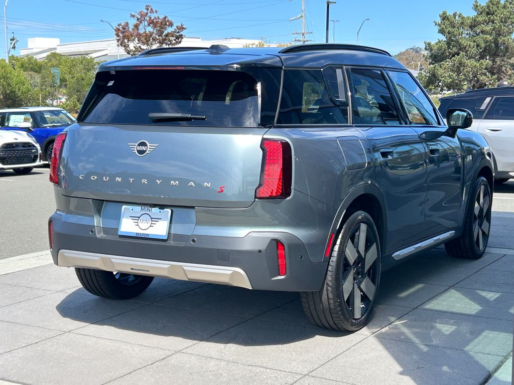 Thumbnail: 2027 MINI Cooper Countryman - 6