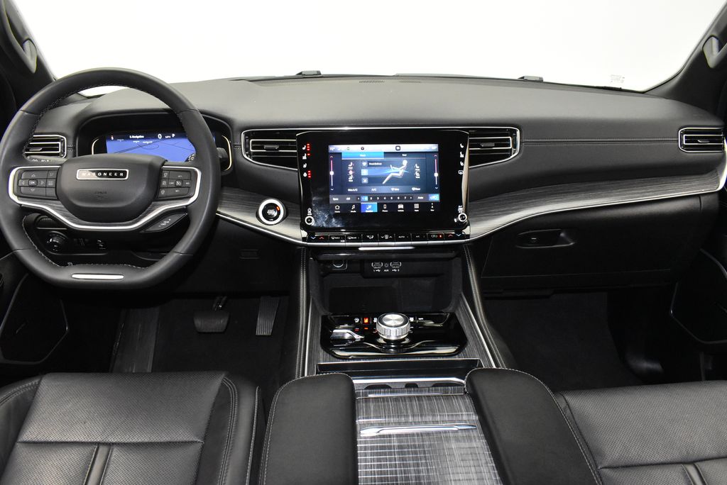 Thumbnail: 2024 Jeep Wagoneer - 29