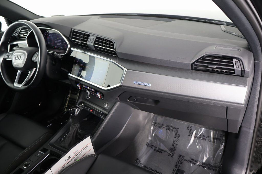 Thumbnail: 2022 Audi Q3 - 7