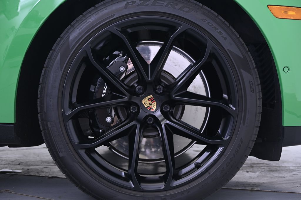 Thumbnail: 2022 Porsche Macan - 14