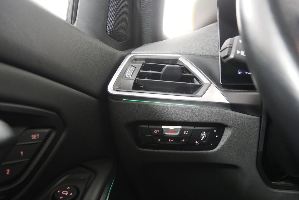 Thumbnail: 2024 BMW 3 Series - 19