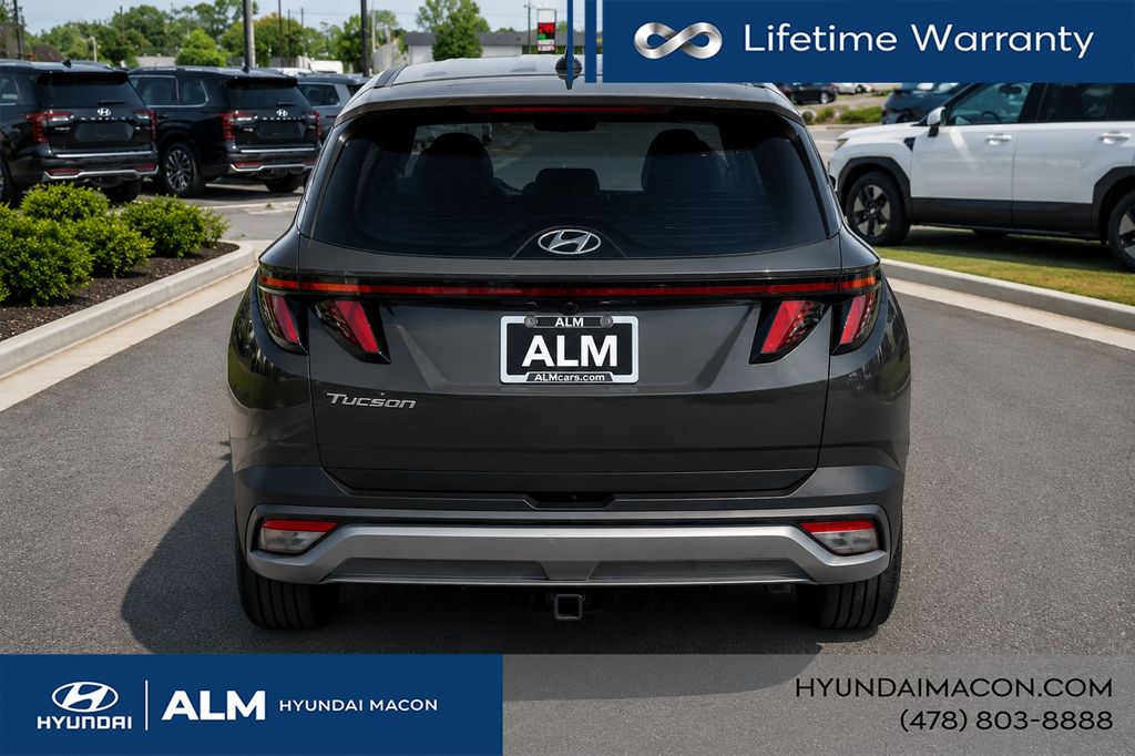 New 2026 Green Hyundai SE image 8