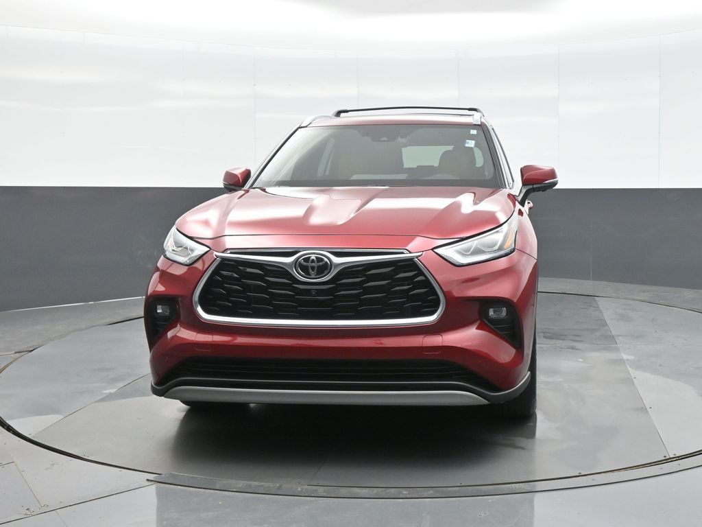 Certified 2025 Toyota Highlander Platinum with VIN 5TDKDRBH7SS587544 for sale in Kansas City